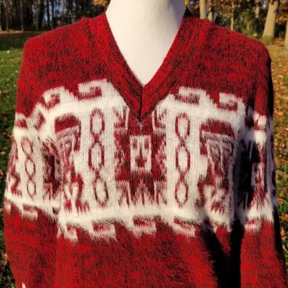Fair Isle Red & White Fuzzy V-neck Cozy Sweater Stretchy size Small - Picture 2 of 12